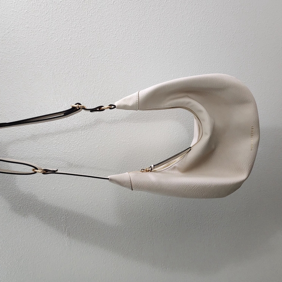 Poppy & Peonies Cream Shoulder Bag - Picture 4 of 6